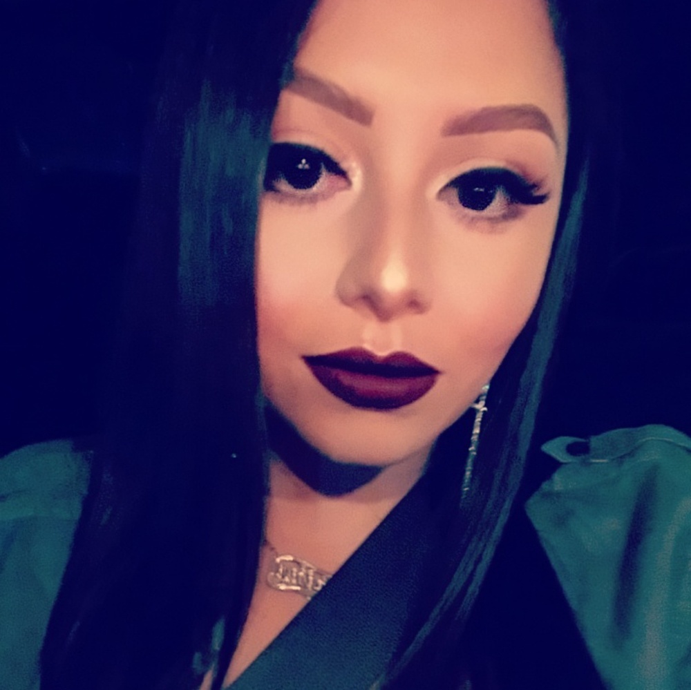Meet your Posher, Karina